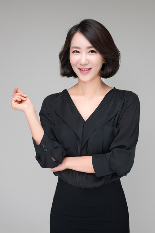 崇文千佼填 国际高级纹绣师